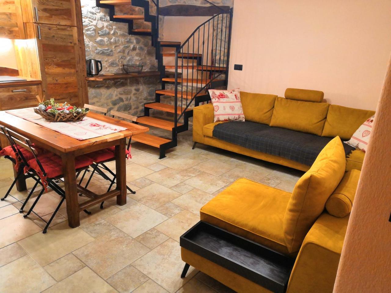 Souvenir De Tsaneli Apartment Roisan ภายนอก รูปภาพ