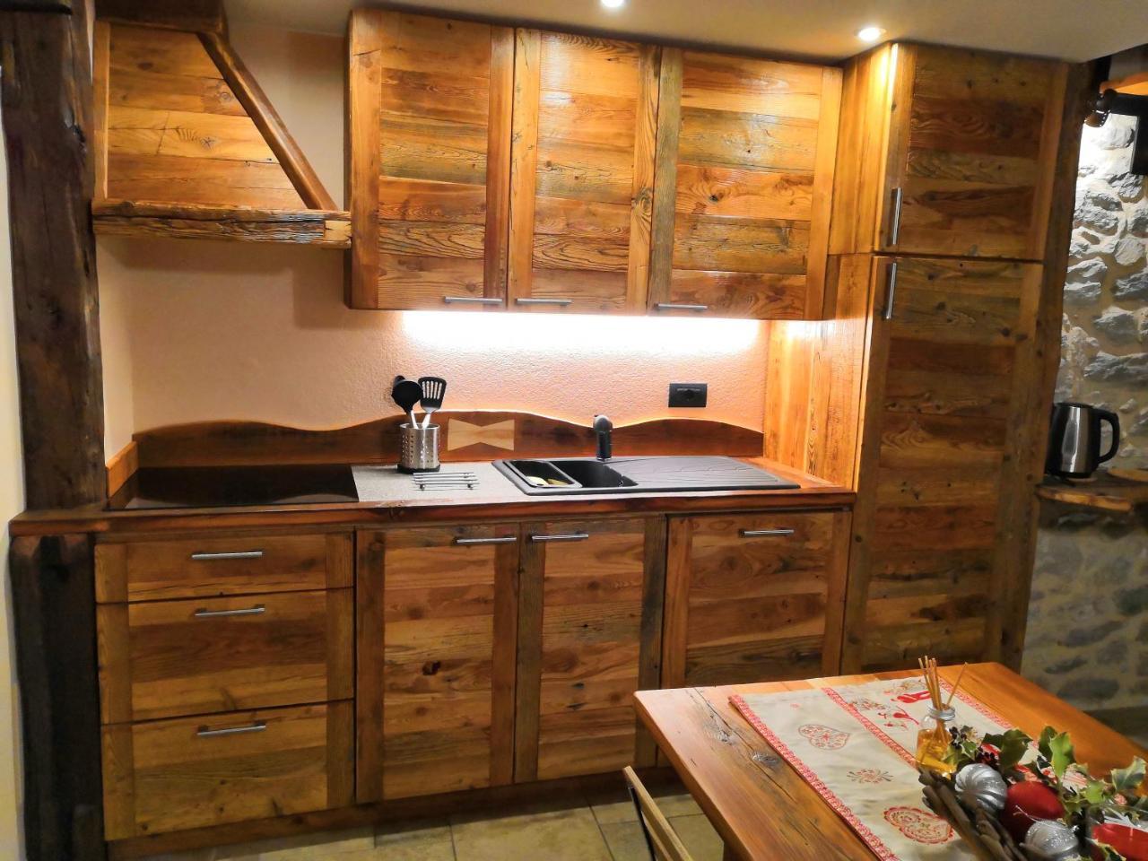 Souvenir De Tsaneli Apartment Roisan ภายนอก รูปภาพ